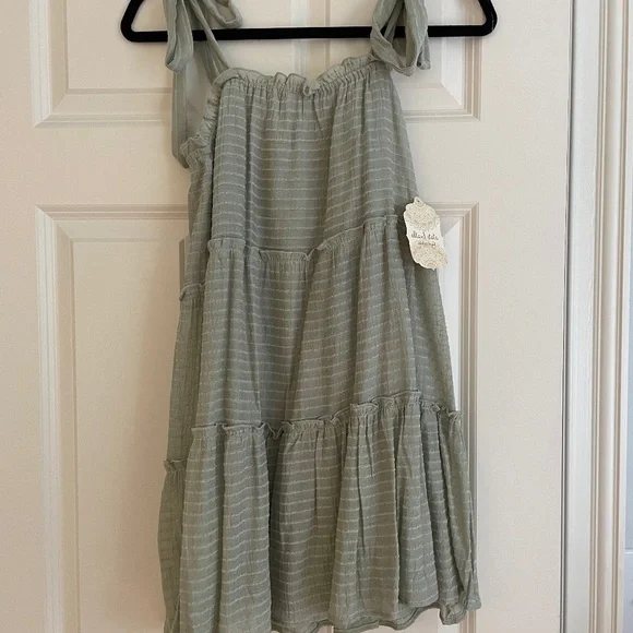 green emerald velvet dress Green Flutter Sleeves Ruffled A-Line Long Bridesmaid Dress with Slit Green / Custom Size main image 0